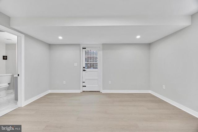 852 BURNS ST SE, Washington, DC 20019