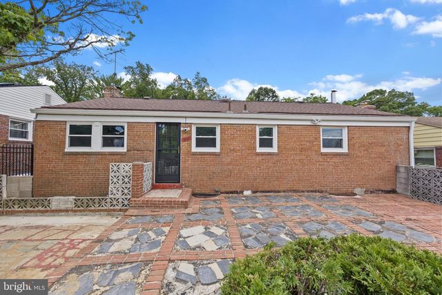 852 BURNS ST SE, Washington, DC 20019