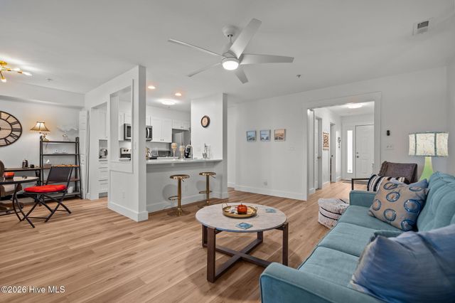 805 March Court B, Wilmington, NC 28405