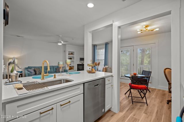 805 March Court B, Wilmington, NC 28405