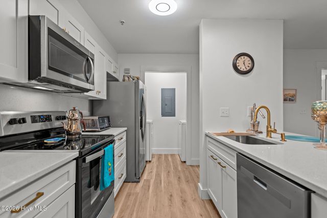 805 March Court B, Wilmington, NC 28405