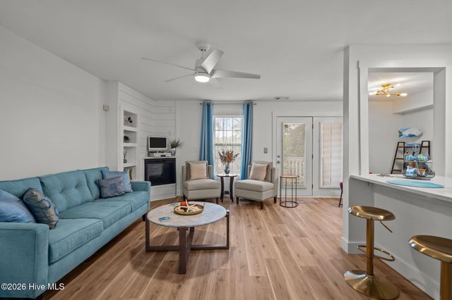 805 March Court B, Wilmington, NC 28405