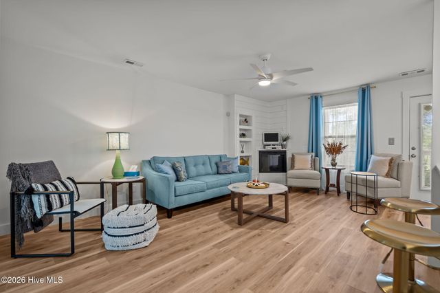 805 March Court B, Wilmington, NC 28405