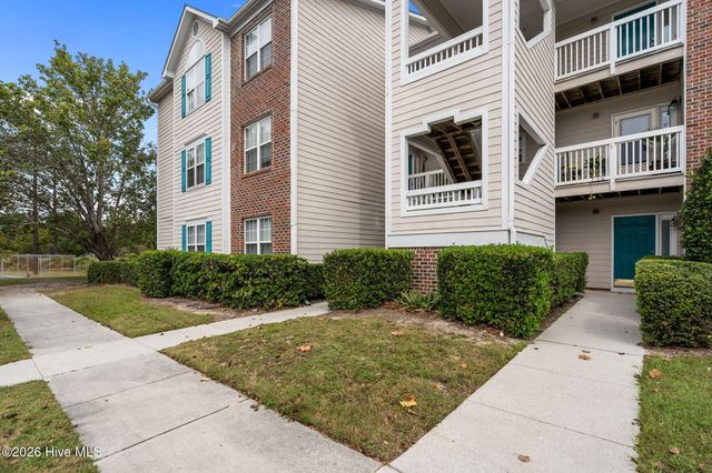 805 March Court B, Wilmington, NC 28405