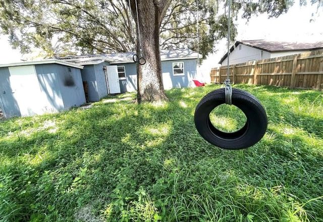 8104 BADGER LANE, New Port Richey, FL 34655