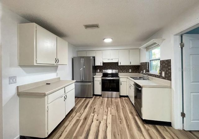 8104 BADGER LANE, New Port Richey, FL 34655