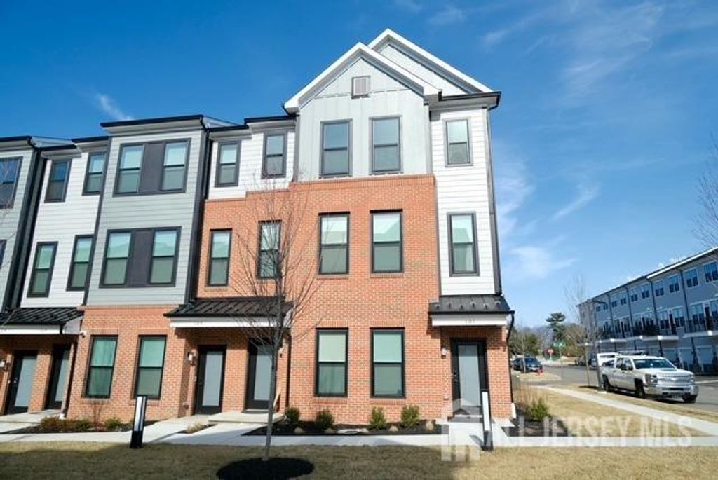 101 Peyton Place 135, New Brunswick, NJ 08901