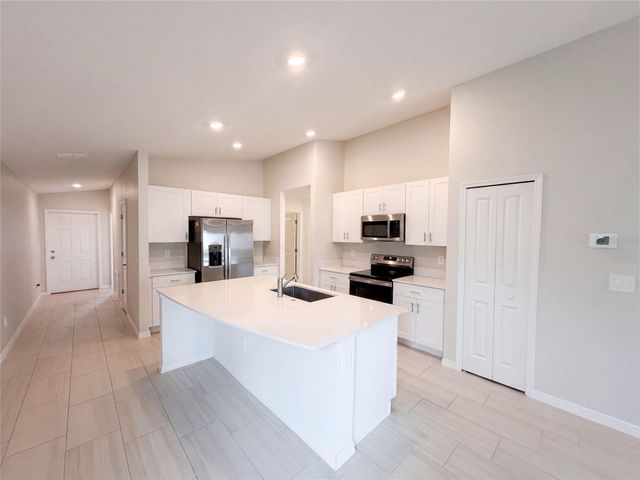 3513 RADIANT MOUNTAIN DRIVE, Plant City, FL 33565