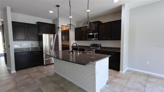 5002 JACKEL CHASE DRIVE, Wimauma, FL 33598