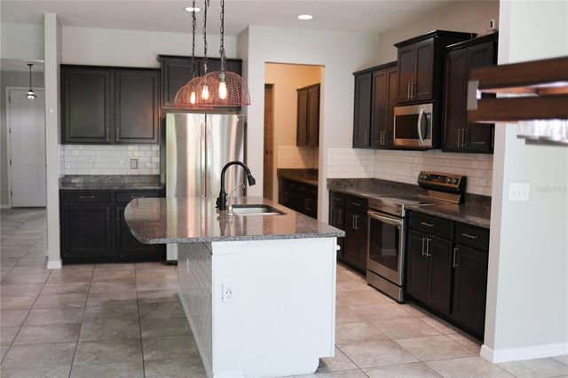 5002 JACKEL CHASE DRIVE, Wimauma, FL 33598