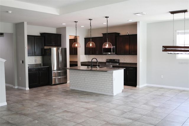 5002 JACKEL CHASE DRIVE, Wimauma, FL 33598