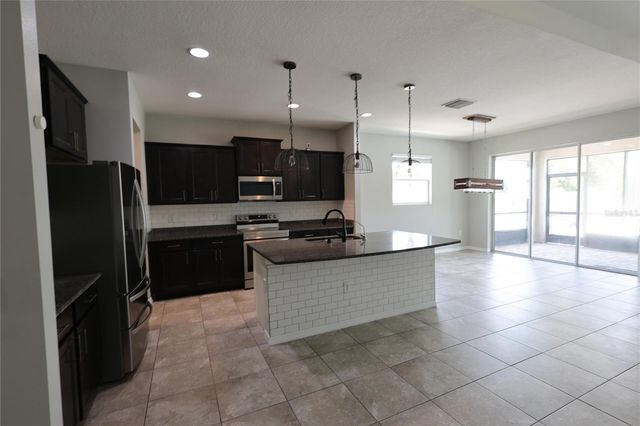 5002 JACKEL CHASE DRIVE, Wimauma, FL 33598