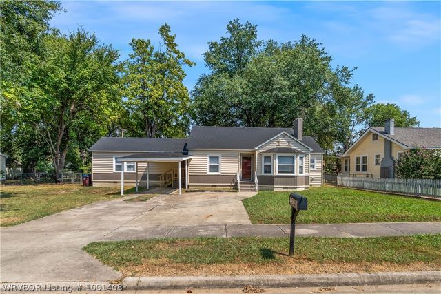 1220 N 34 Street, Fort Smith, AR 72904
