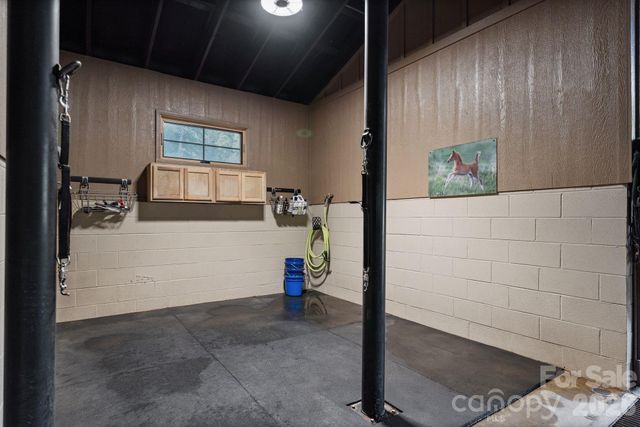 959 & 957 Dave Whitaker Road, Horse Shoe, NC 28742