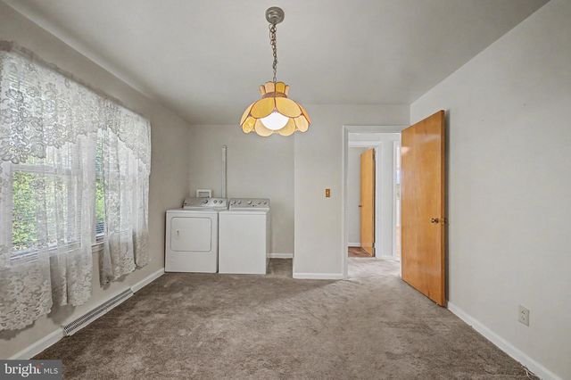 1236 OAK LN, Vineland, NJ 08360