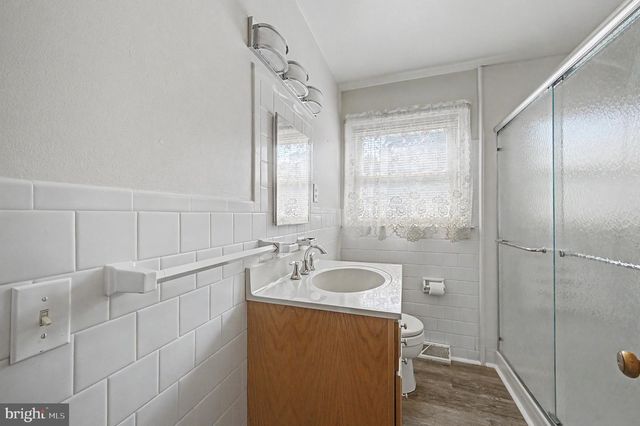 1236 OAK LN, Vineland, NJ 08360