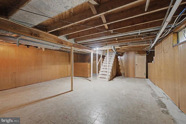 1236 OAK LN, Vineland, NJ 08360