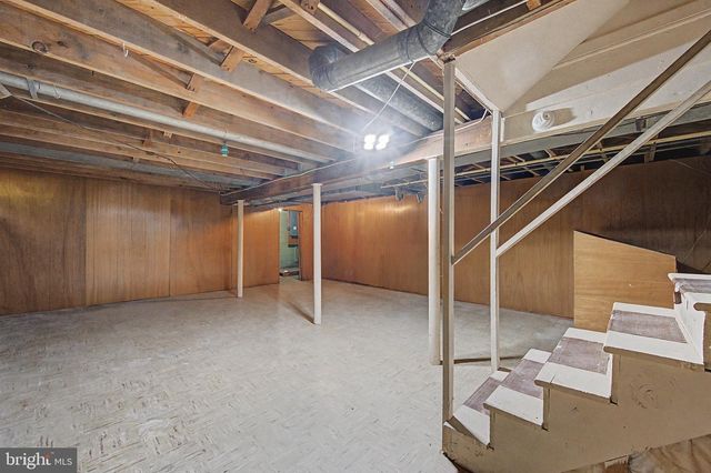 1236 OAK LN, Vineland, NJ 08360