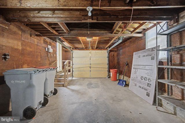 1236 OAK LN, Vineland, NJ 08360
