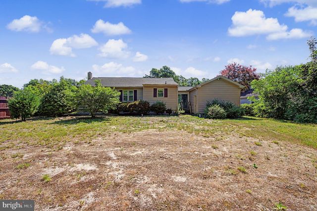 1236 OAK LN, Vineland, NJ 08360