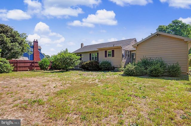 1236 OAK LN, Vineland, NJ 08360