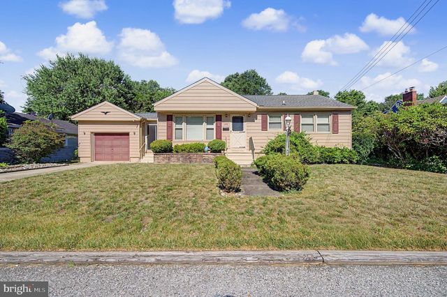 1236 OAK LN, Vineland, NJ 08360