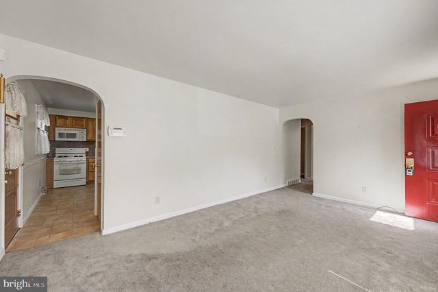 1236 OAK LN, Vineland, NJ 08360