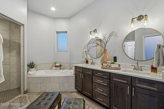 1963 Guamis Road, Las Cruces, NM 88012