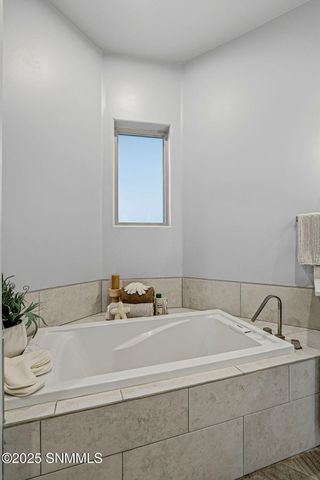 1963 Guamis Road, Las Cruces, NM 88012