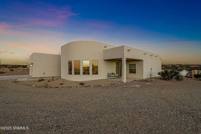 1963 Guamis Road, Las Cruces, NM 88012