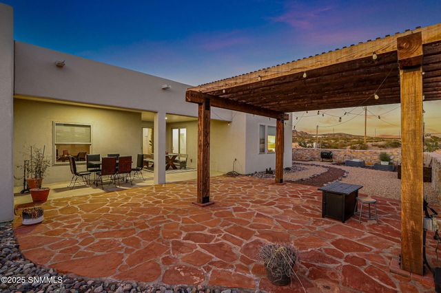 1963 Guamis Road, Las Cruces, NM 88012