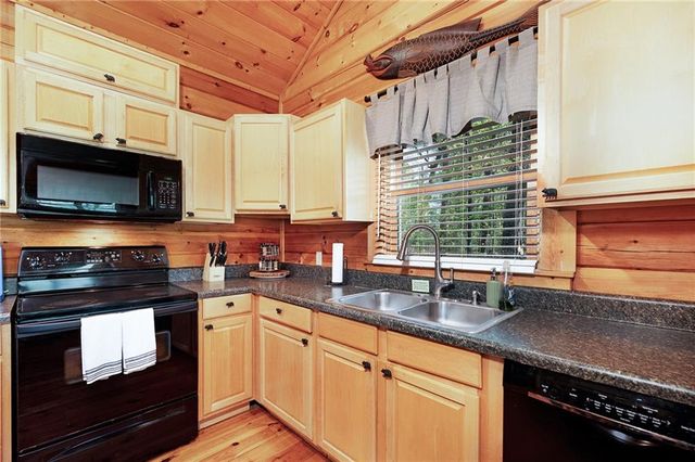 414 Marque Lane NE, Ranger, GA 30734