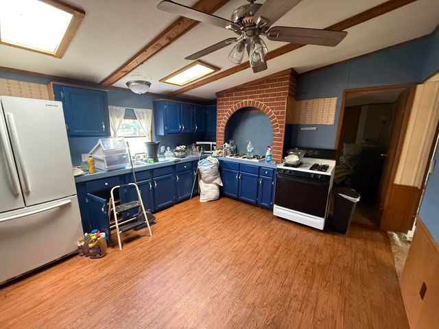 1083 S Baums Bridge Road, Kouts, IN 46347