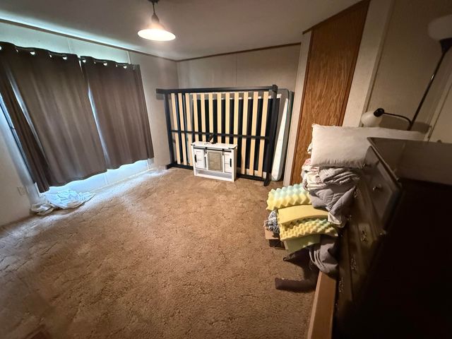 1083 S Baums Bridge Road, Kouts, IN 46347