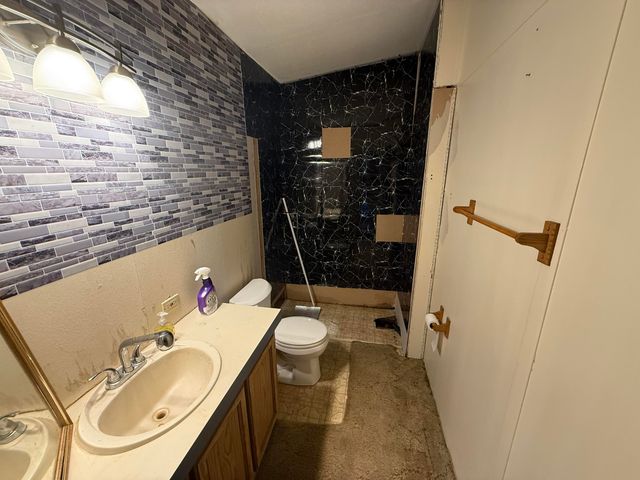 1083 S Baums Bridge Road, Kouts, IN 46347