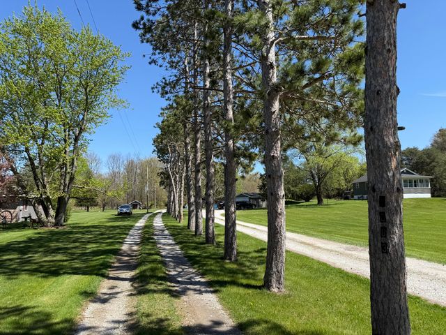 1083 S Baums Bridge Road, Kouts, IN 46347