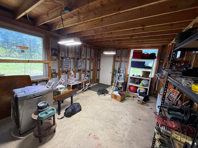 1083 S Baums Bridge Road, Kouts, IN 46347