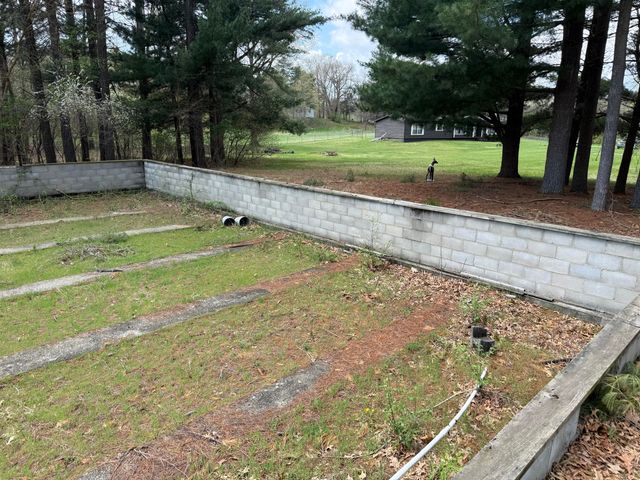 1083 S Baums Bridge Road, Kouts, IN 46347