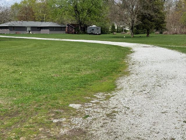 1083 S Baums Bridge Road, Kouts, IN 46347