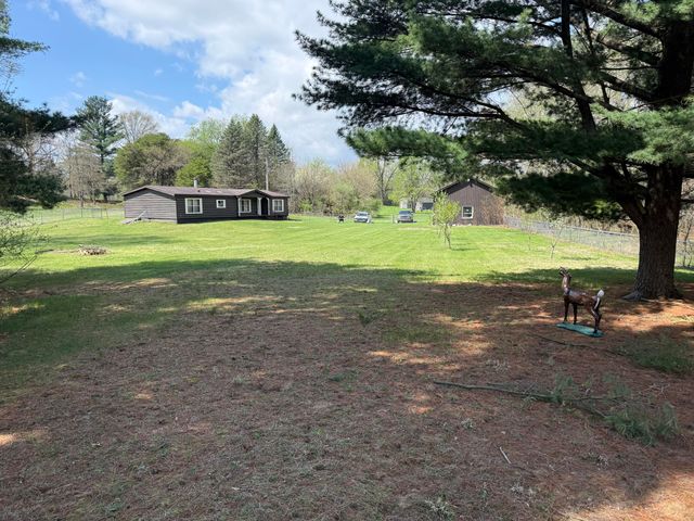 1083 S Baums Bridge Road, Kouts, IN 46347