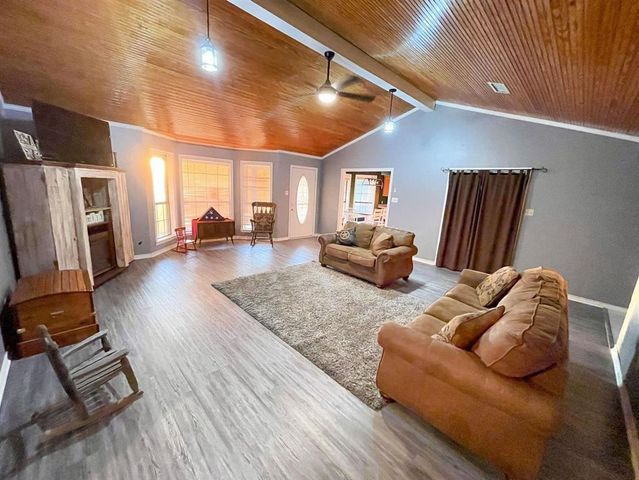 5560 & 5600 Texas Highway 8, Linden, TX 75563
