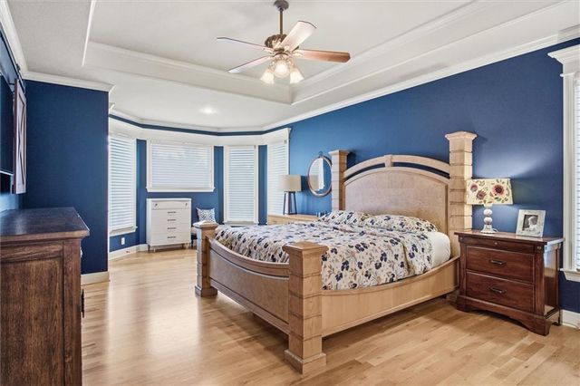 9309 W 156th Place, Overland Park, KS 66221