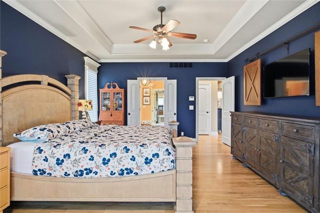 9309 W 156th Place, Overland Park, KS 66221