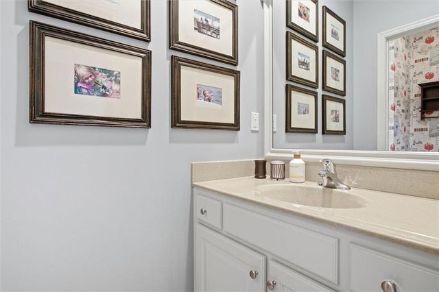 9309 W 156th Place, Overland Park, KS 66221