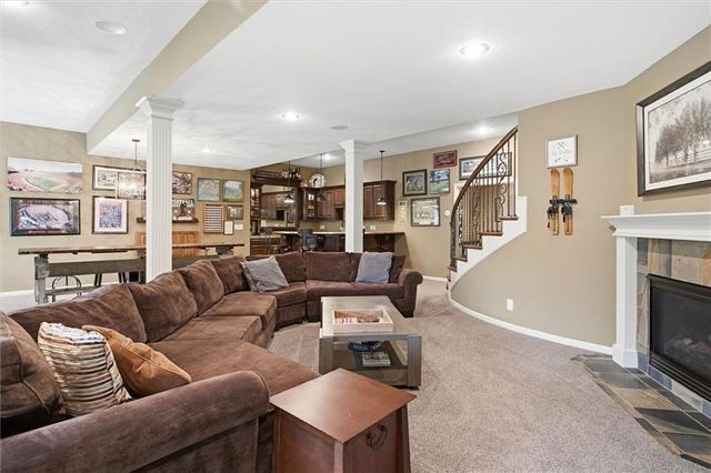 9309 W 156th Place, Overland Park, KS 66221