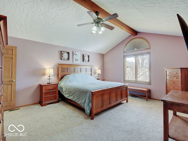 1949 Lake Run Drive, Greenwood, IN 46143