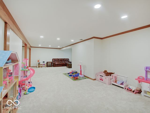 1949 Lake Run Drive, Greenwood, IN 46143