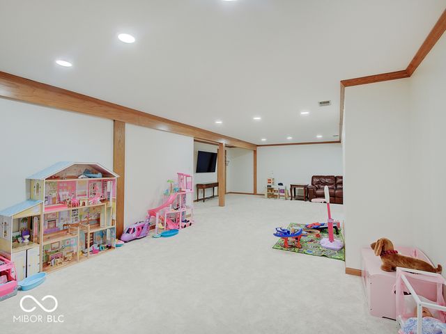 1949 Lake Run Drive, Greenwood, IN 46143