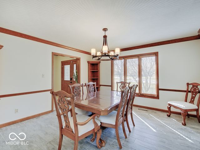 1949 Lake Run Drive, Greenwood, IN 46143