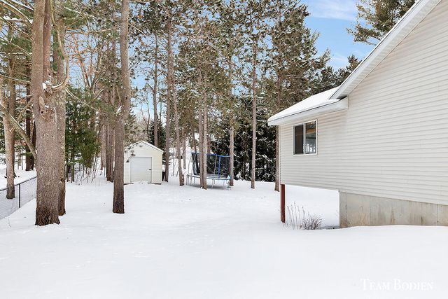 7302 High Timber Drive, Greenville, MI 48838